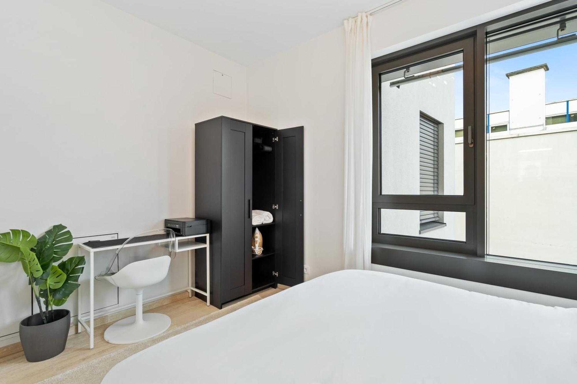 Elegant 2br With Balcony In Heart Of Appartement Luxemburg